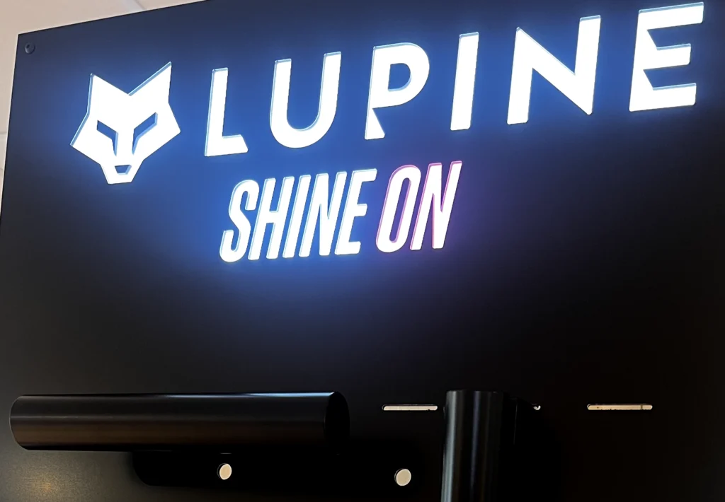 pos-display_lupine_006