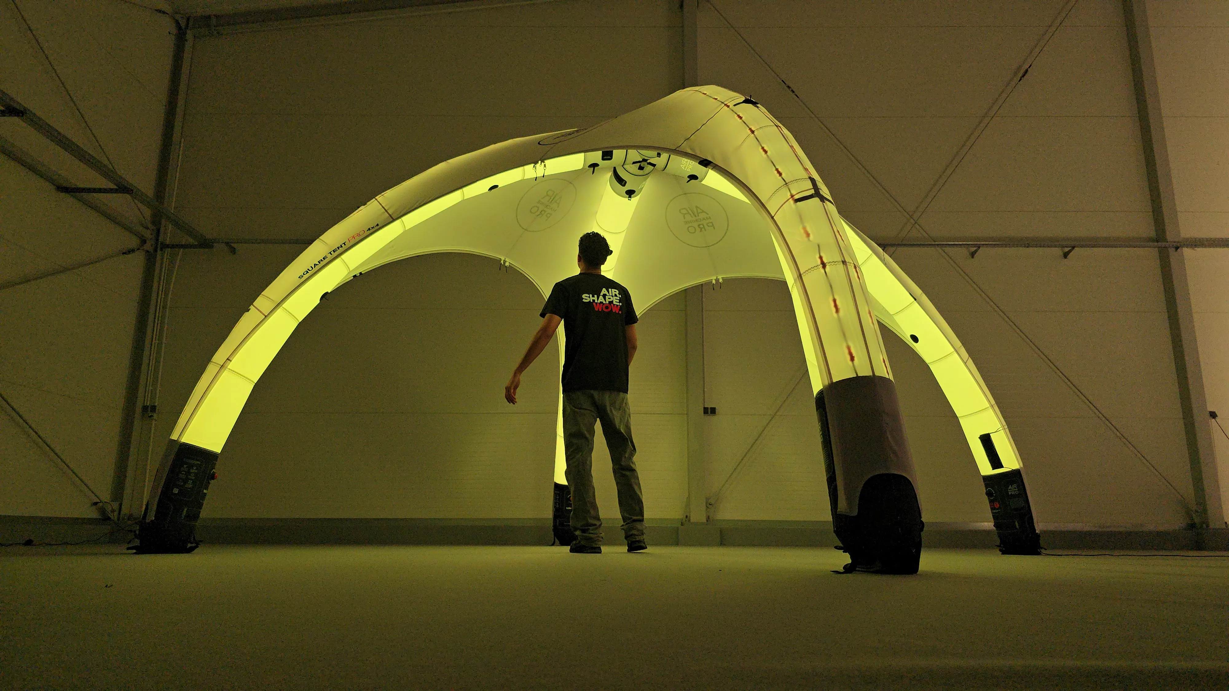 aufblasbares-eventzelt-beleuchtet_035